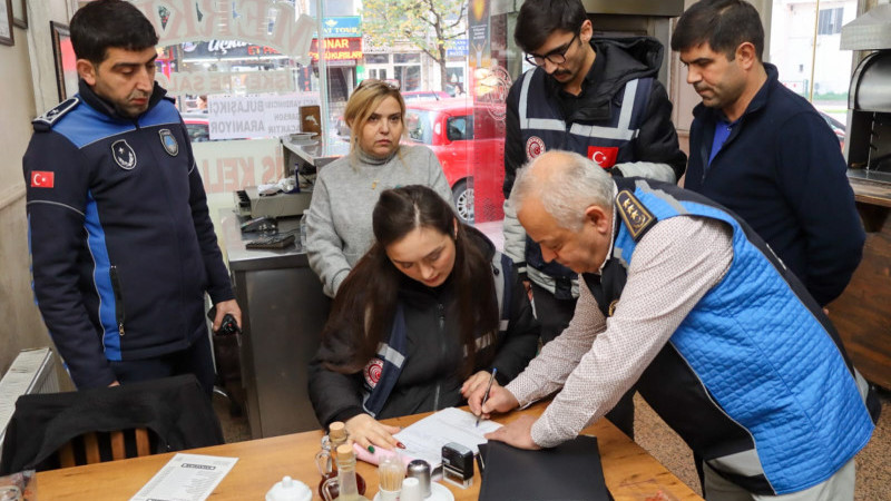 Zabıta Ekiplerinden Market ve Restoranlara Denetim