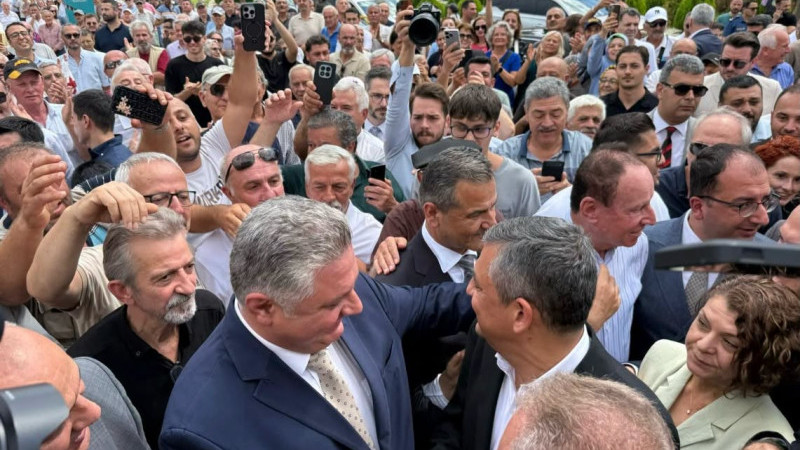 Gürel Karamürsel'de Özgür Özel İle Buluştu