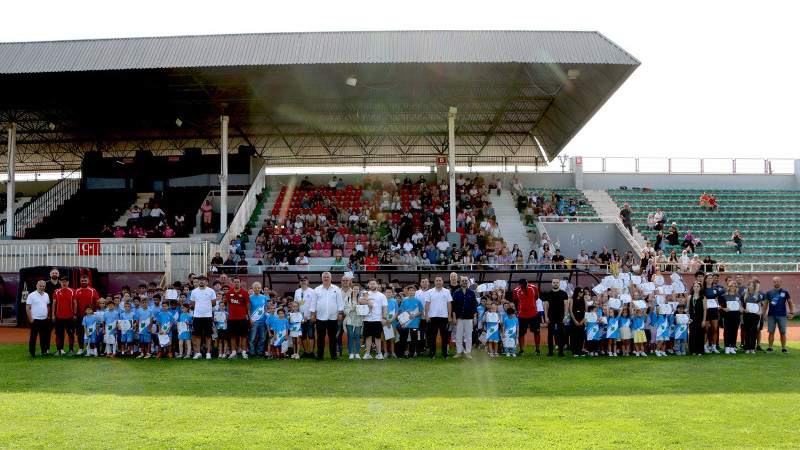 482 Sporcu Belgelerini Aldı