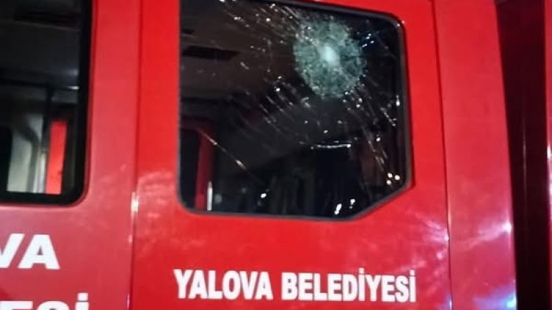 İtfaiyecilerimize Saldırdılar