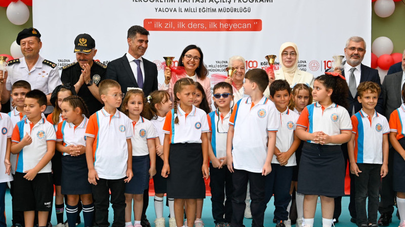Vekil Akyol'dan Okul Ziyaretleri