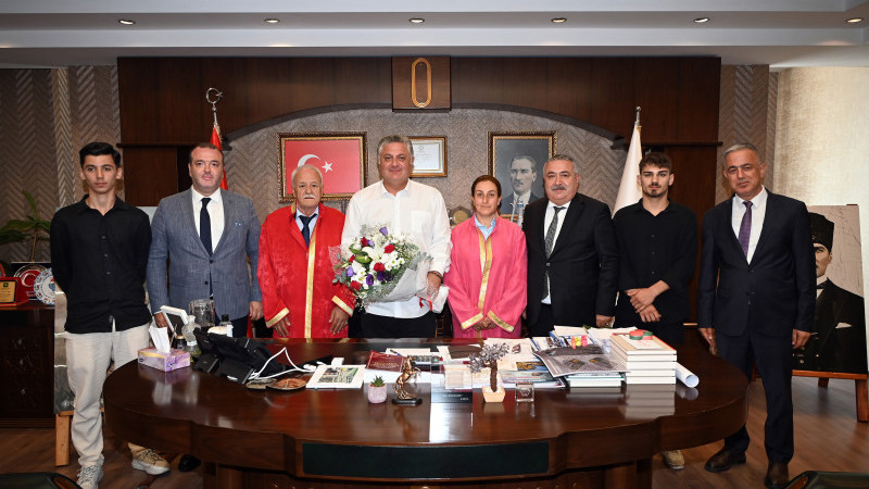 Yalova'da Yılın Ahisinden Başkan Gürel'e Ziyaret