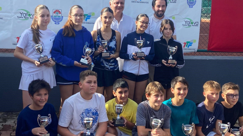 Yalova'da 14 Yaş Ulusal Tenis Turnuvası Heyecanı