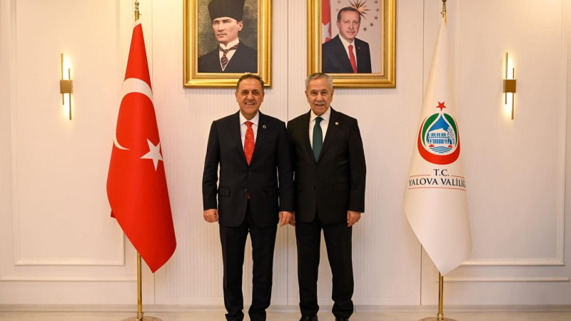 Bülent Arınç Vali Usta’yı Ziyaret Etti