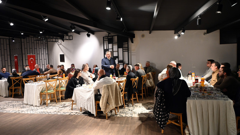 Başkan Gürel Muhtarlar ve Aileleriyle İftarda Buluştu