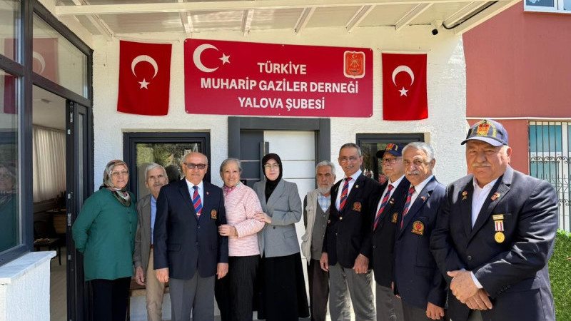 Meliha Akyol'dan Şehitler Haftasında Anlamlı Ziyaretler