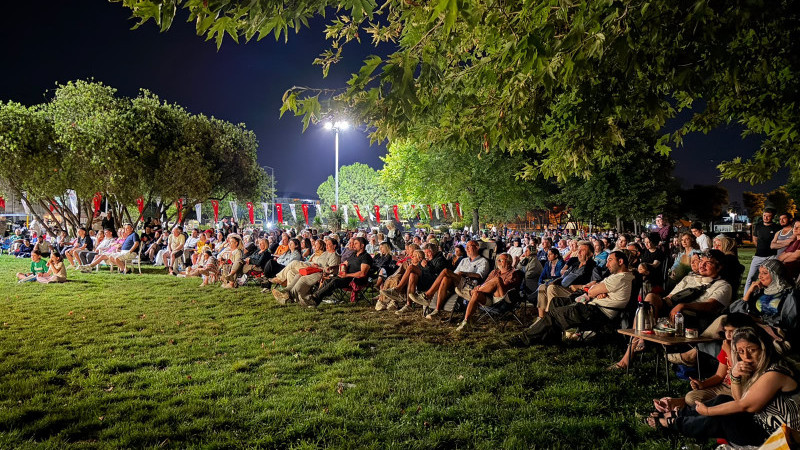 Açık Hava Tiyatro Buluşmaları Devam Ediyor