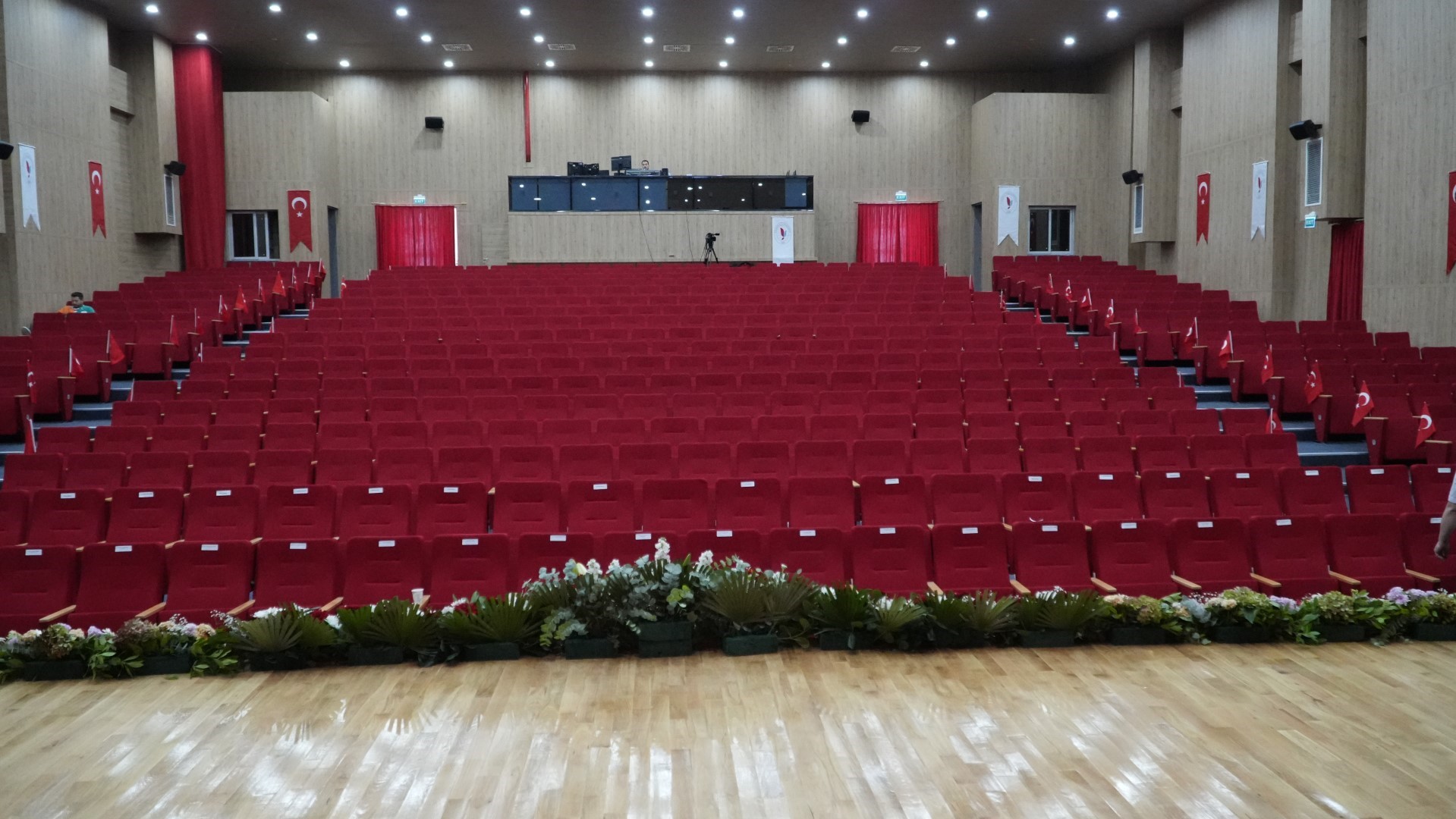 Yalova’nın En Büyük Kongre Merkezi Açıldı