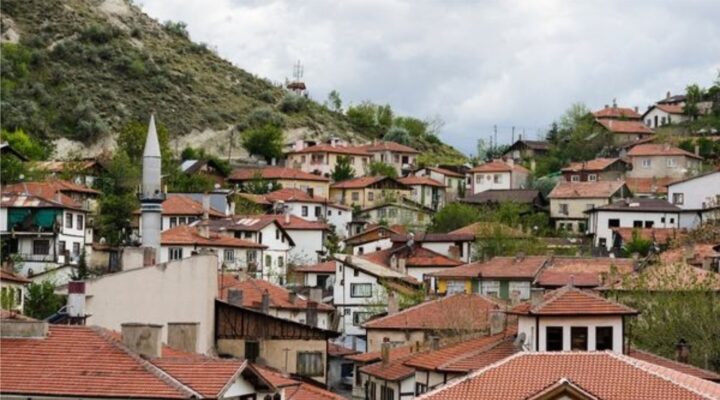 Altınova Belediyesi’nden Sakarya, Bolu ve Ankara’ya Kültür Gezisi